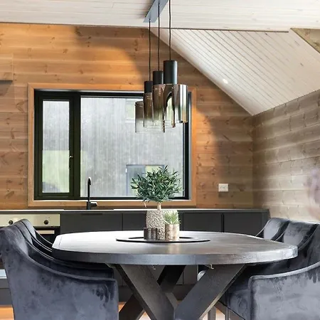 Mountain View Apartment - Penthouse Appartement Stranda (More og Romsdal)